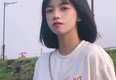 微密圈多用“讲故事”还是“列清单”？