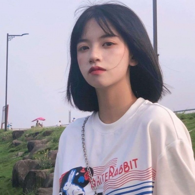 微密圈多用“讲故事”还是“列清单”？